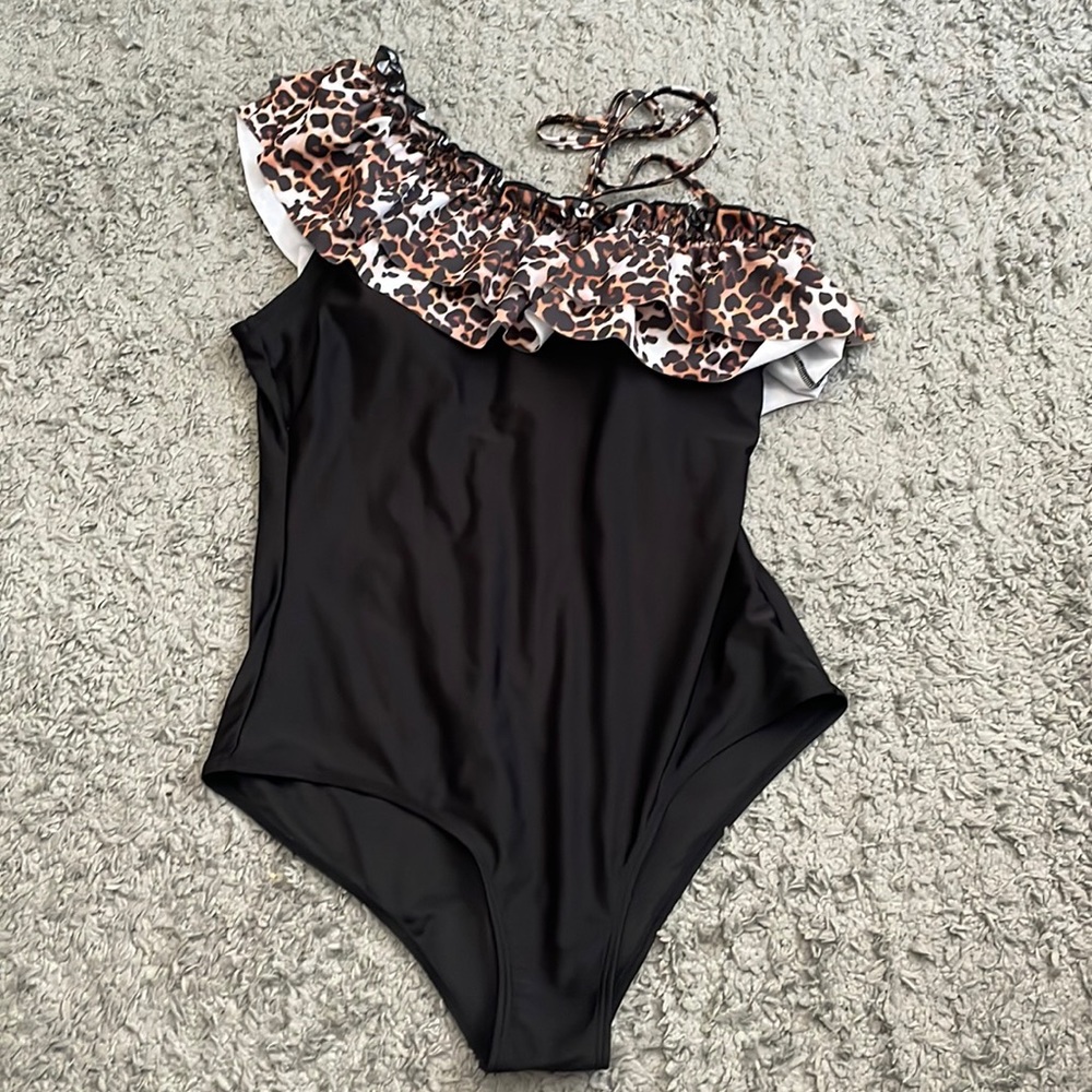Black & leopard print one piece swimsuit